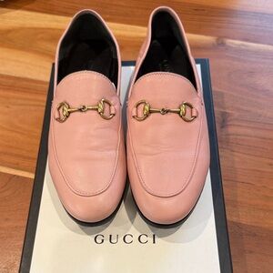 Gucci Women’s Loafers in Pink - “Agnello Plonge” - size 7